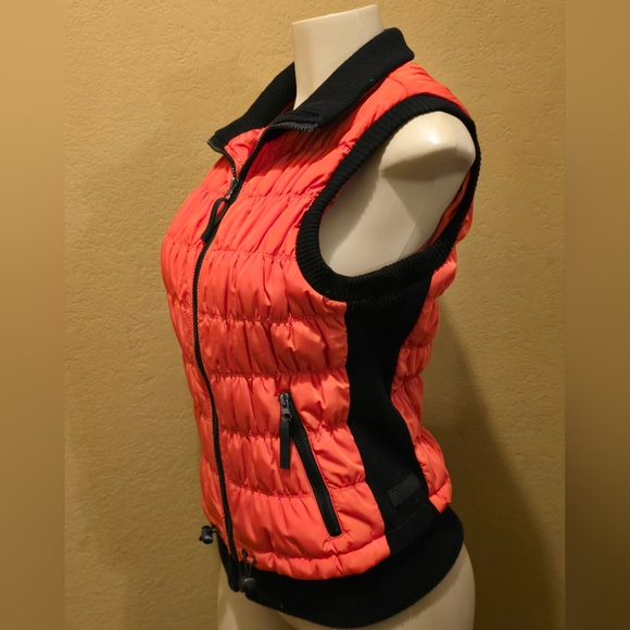 Calvin Klein Performance NWOT puffer vest  sz M.  M66T - Picture 4 of 4